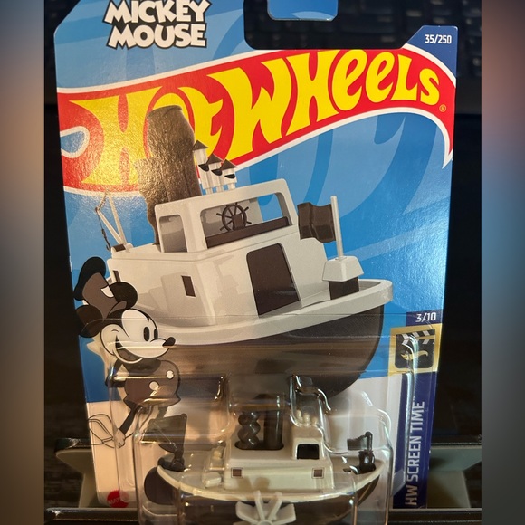 Hot Wheels Disney’s Mickey Mouse Steamboat Willie HW Screen Time Boat Toy BNIB - Picture 2 of 3